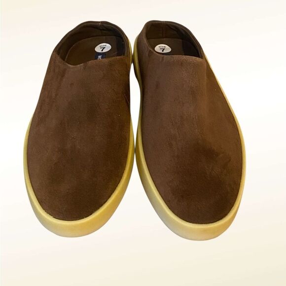 Wolf & Shepard Cruise slip on Mules Brown Suede shoes NWOB Unisex W- 7 Men- 5.5